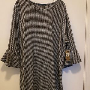 Bell Sleeve Houndstooth Dress!!